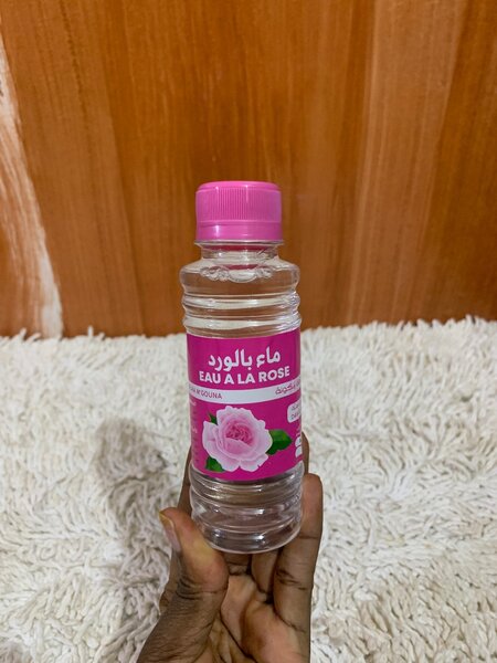 Eau de Rose Naturelle