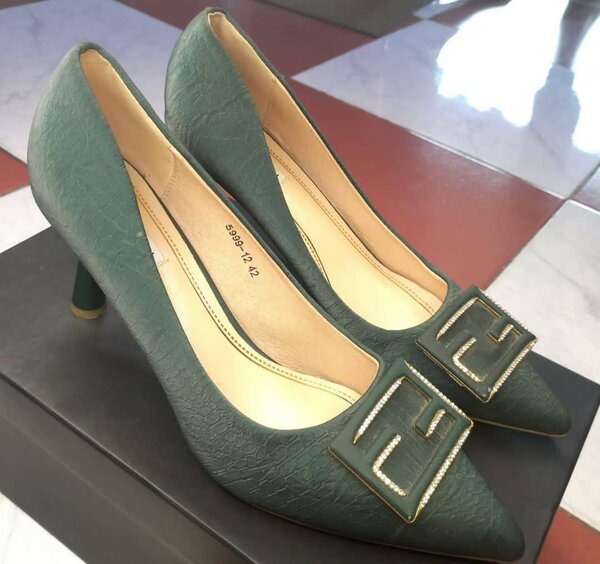 Shoe heel