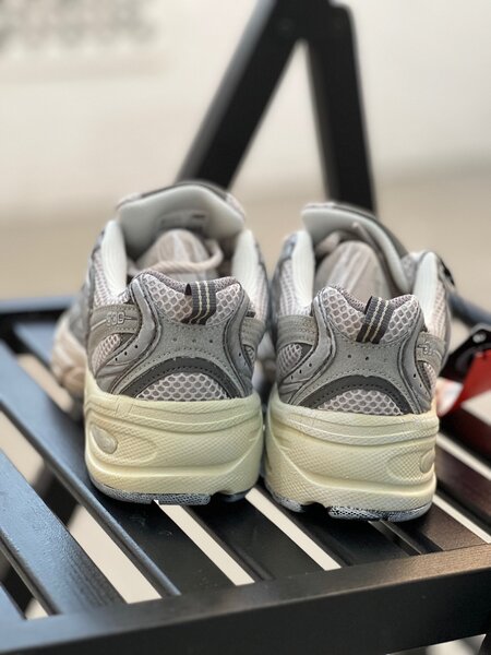 New balance 530