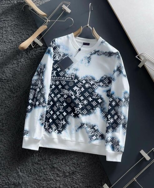 Sweeter and cardigans