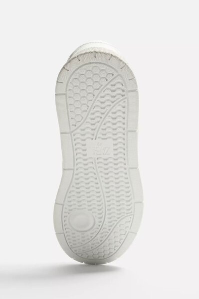 White Classic Sneakers
