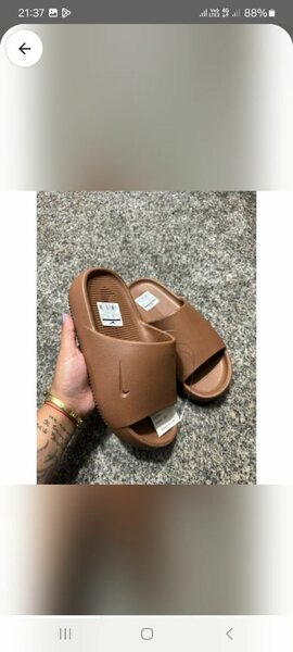 Nike calm slide
