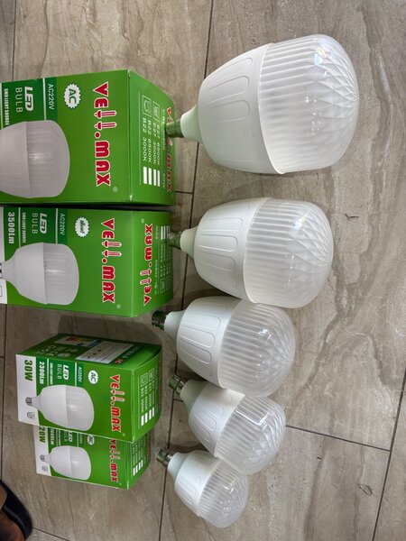 VeLL.Max LED Bulbs Set