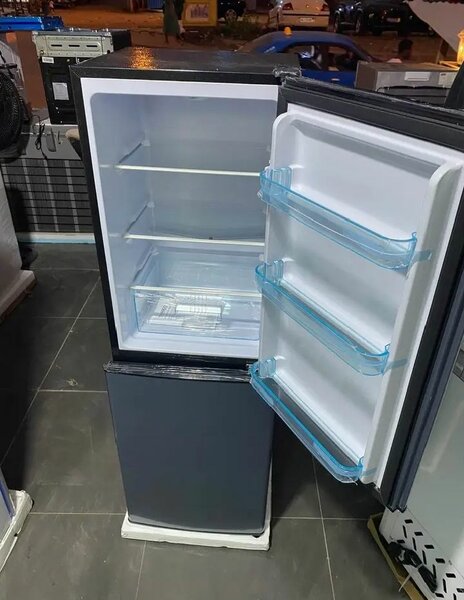 Réfrigérateur Compact Moderne