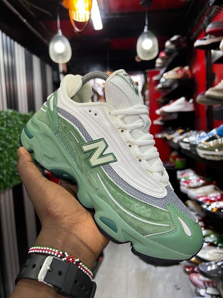 New Balance 1000