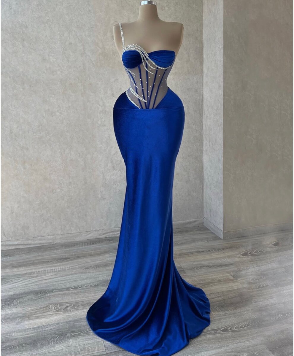 Classic dress