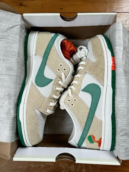 Nike sb dunk x jarriots