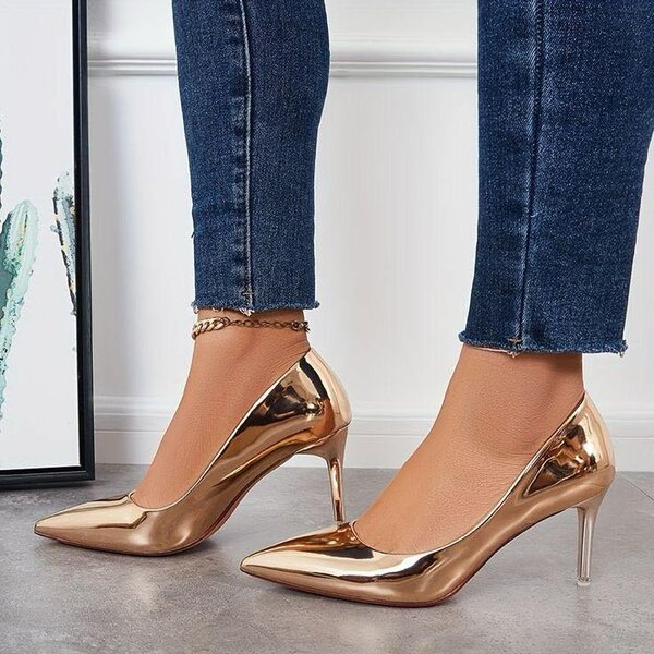 Flat shoes