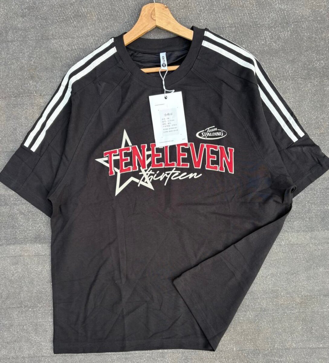 T-shirt over size