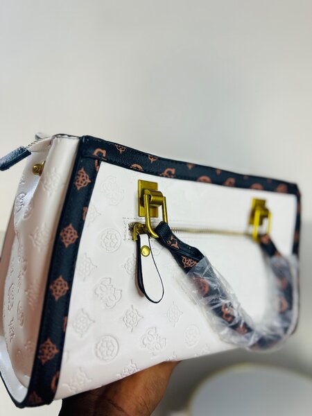 Sac Guess