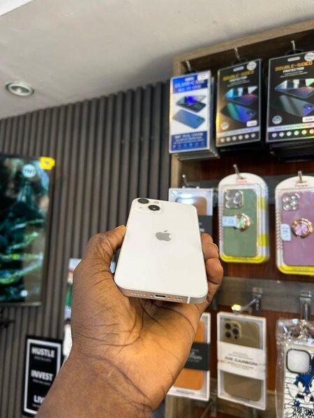 iPhone 13