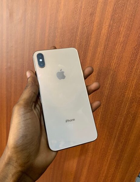ROGGER IPHONES
