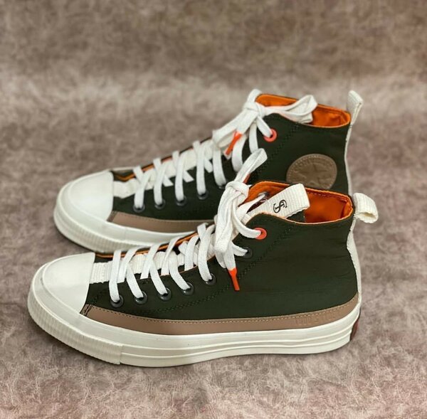 CONVERSE CLASSIC