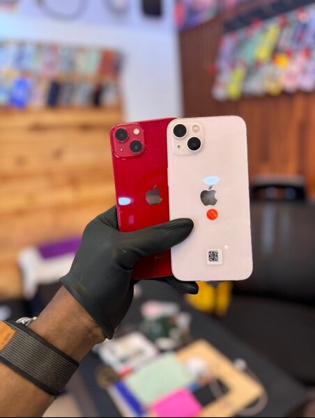 iPhone 13
