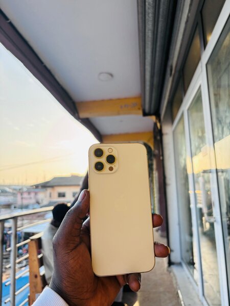 iPhone 12pro max