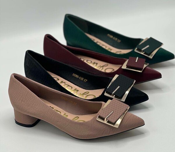 Ladies shoes