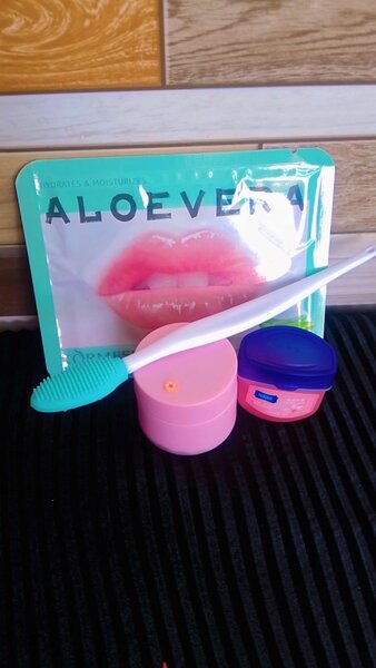 Lip care package