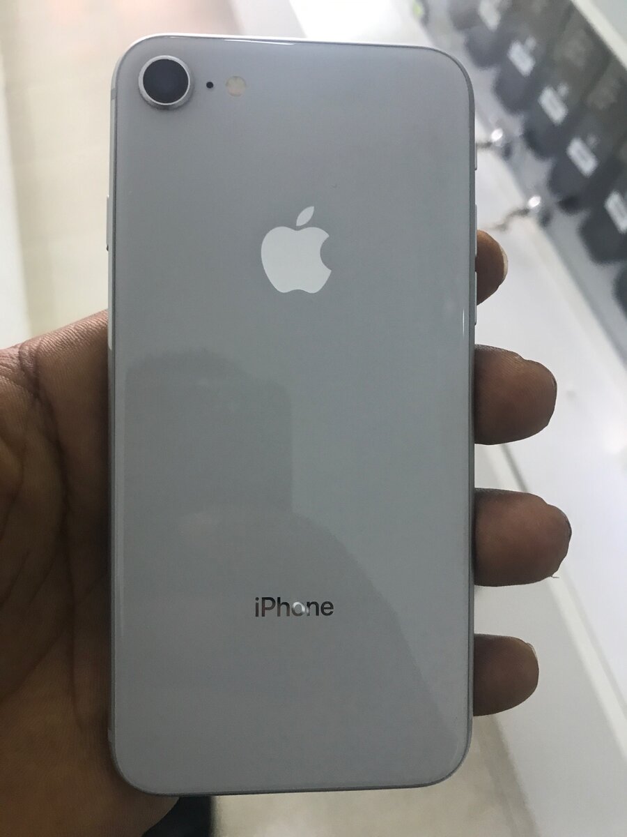 iPhone 8