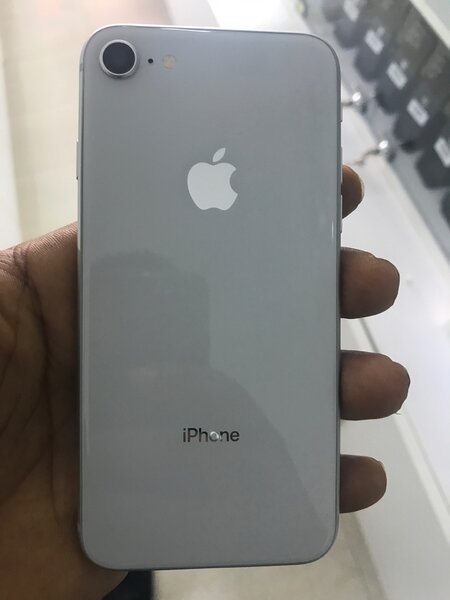 iPhone 8
