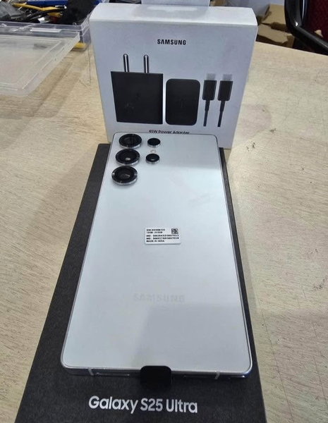 Samsung Galaxy s25 ultra
