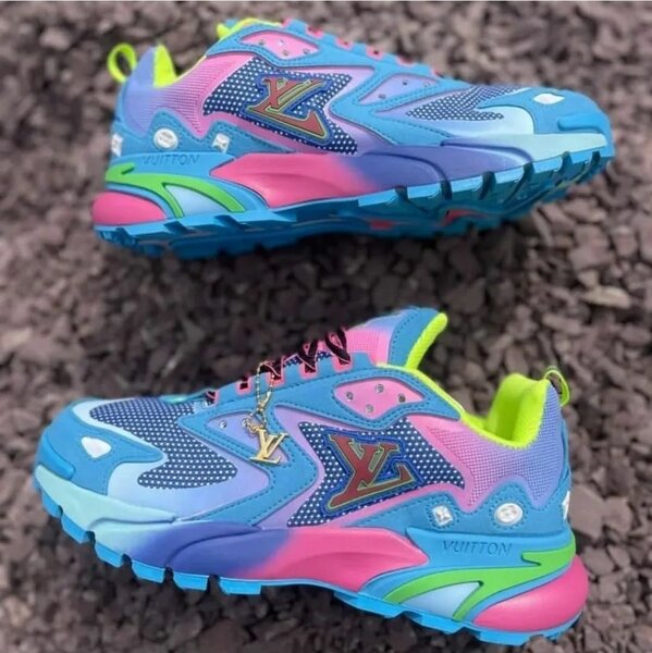 Sneakers colorés Louis Vuitton