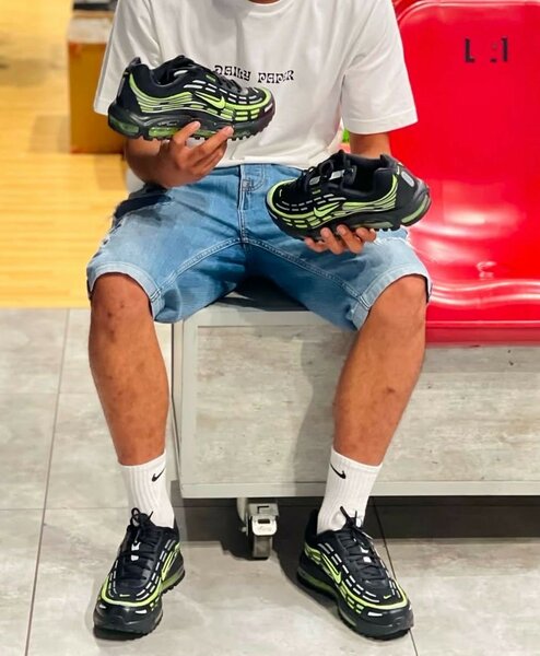 NIKE MAX AIR