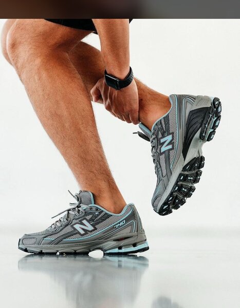 New balance sneaker