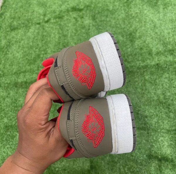 Jordan 1 Low