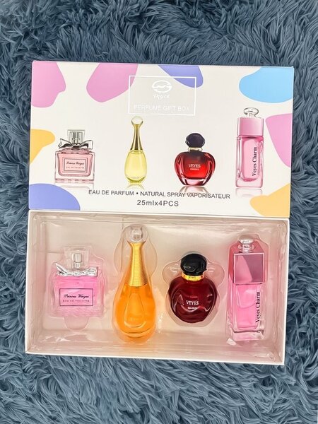 Coffret de 4 parfums de marque