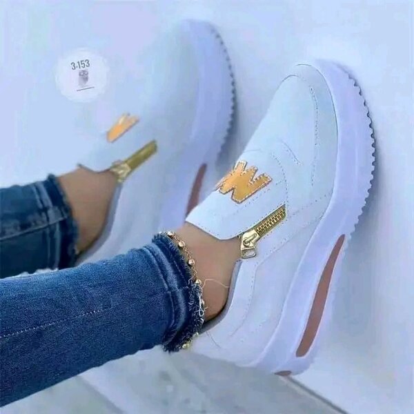 Ladies shoes