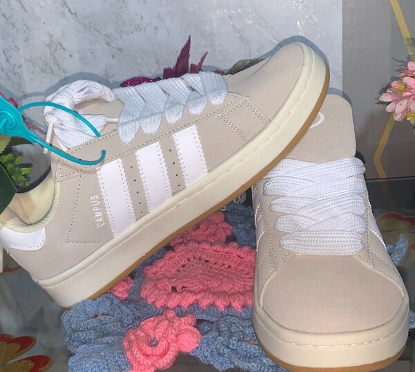 Adidas campus