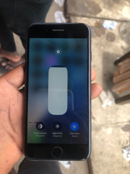 iPhone SE