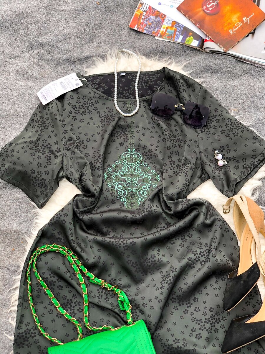 Green box dress