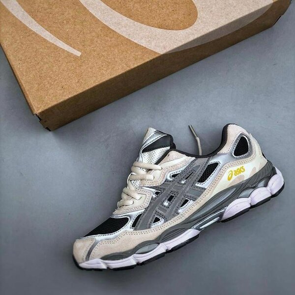 Asics Sneakers Confortables