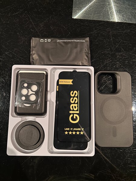 Iphone 15 Pro Case Set