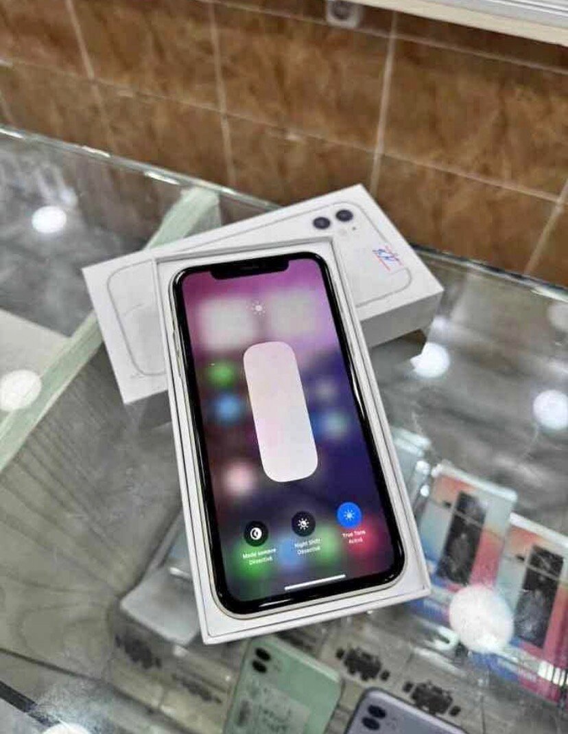 iPhone 11 simple