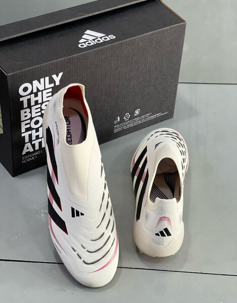 Chaussures de football Adidas Predator