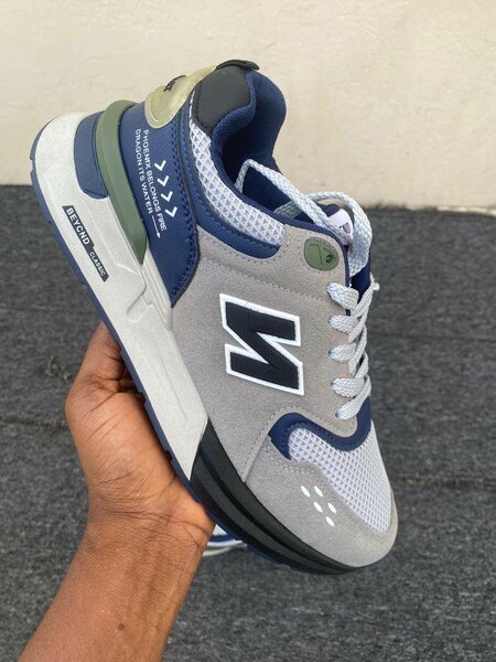Men sneakers