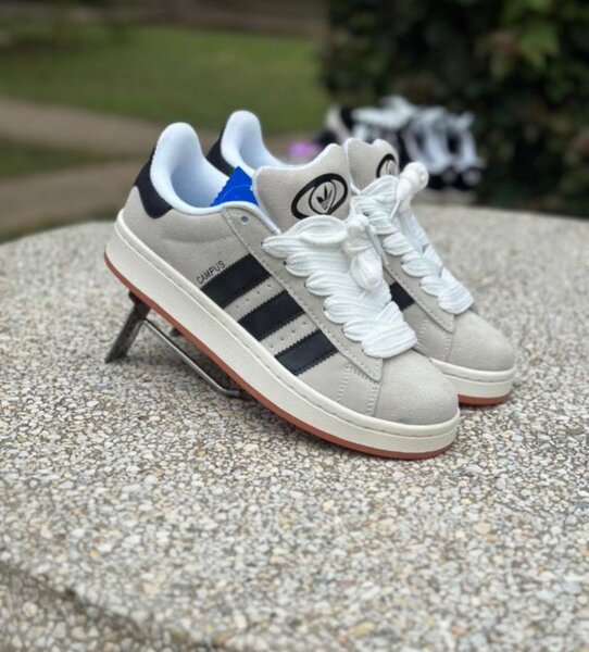 Adidas campus