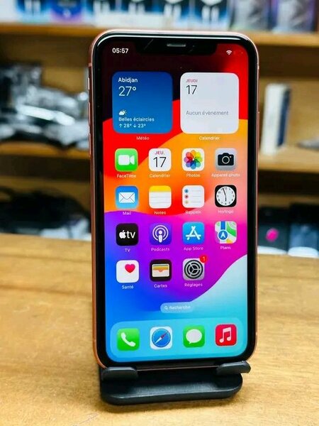 iPhone XR 64GB Coral
