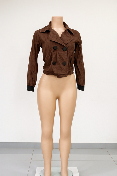 Veste courte marron élégante