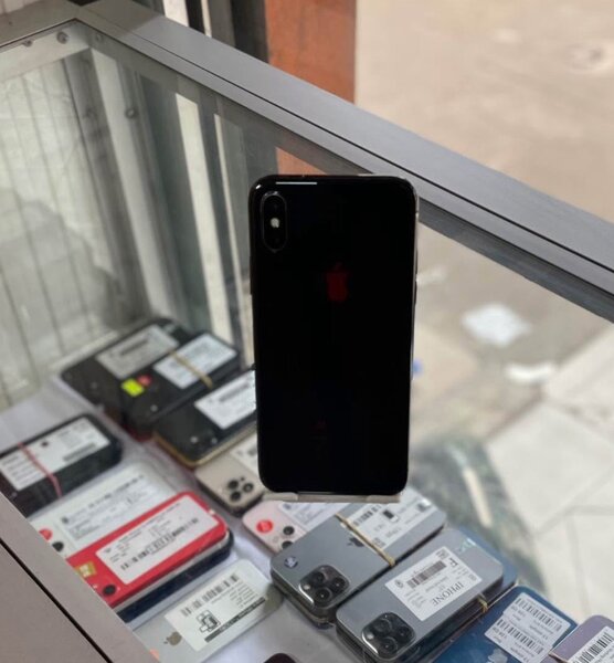 iPhone X