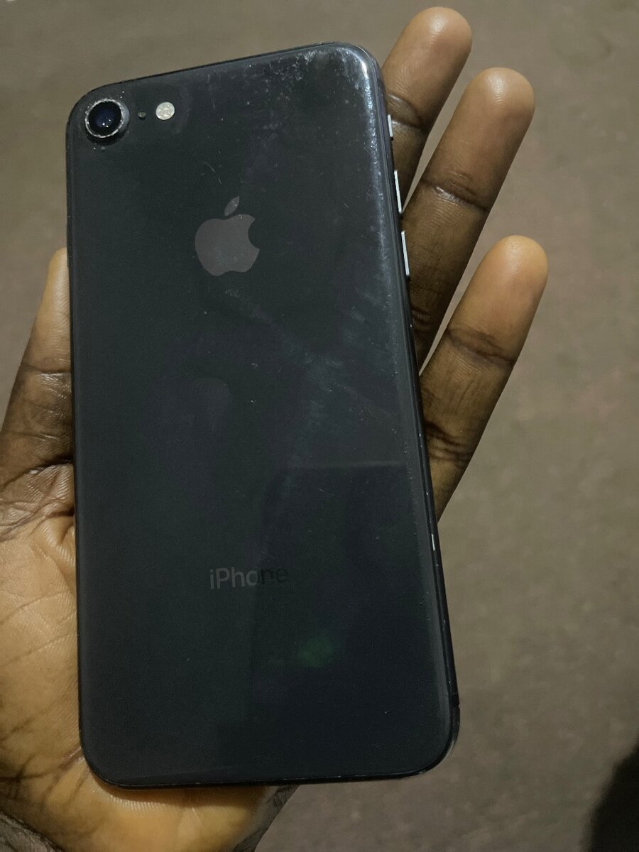 iPhone 8