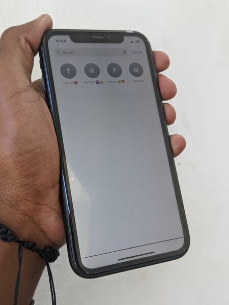 iPhone XR