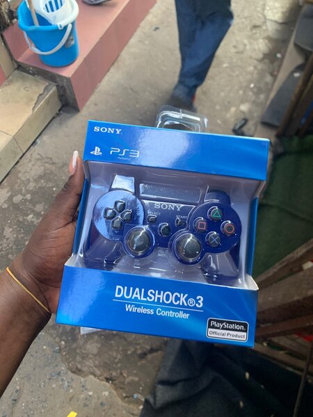 PS3 game pad