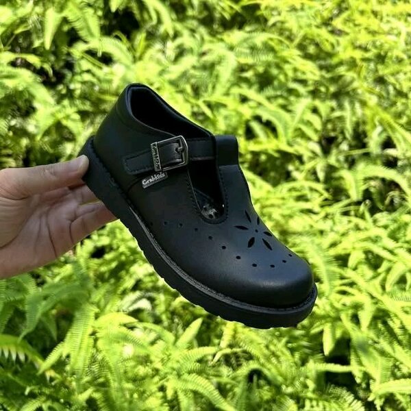 Kids school shoes