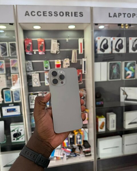 iPhone 15 Pro Max