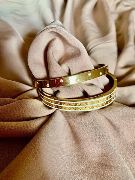 Ladies bracelets