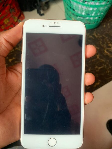iPhone 8 Plus