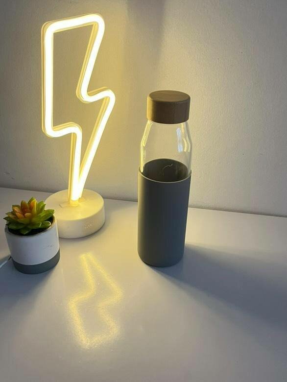 GLASS WATER BOTTLE